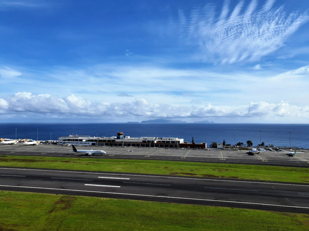 Madeira Airport, Madeira airport pictures